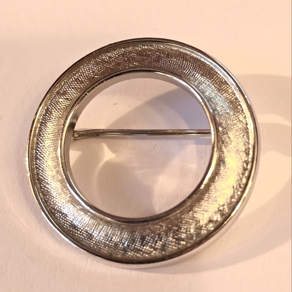 Vintage Crown Trifari circle brooch pin silver tone broach jewelry classic